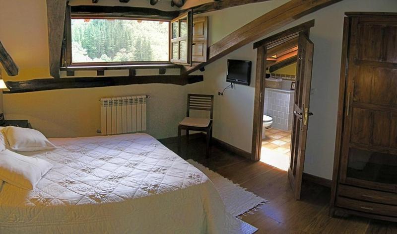 La Casa De Las Arcas Vada Екстериор снимка